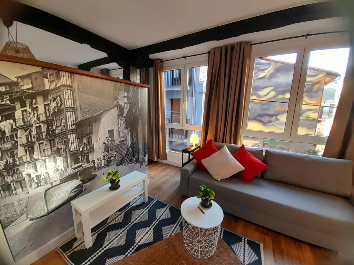 Andra Mari Apartamentu Turistikoak Bermeo Exteriör bild