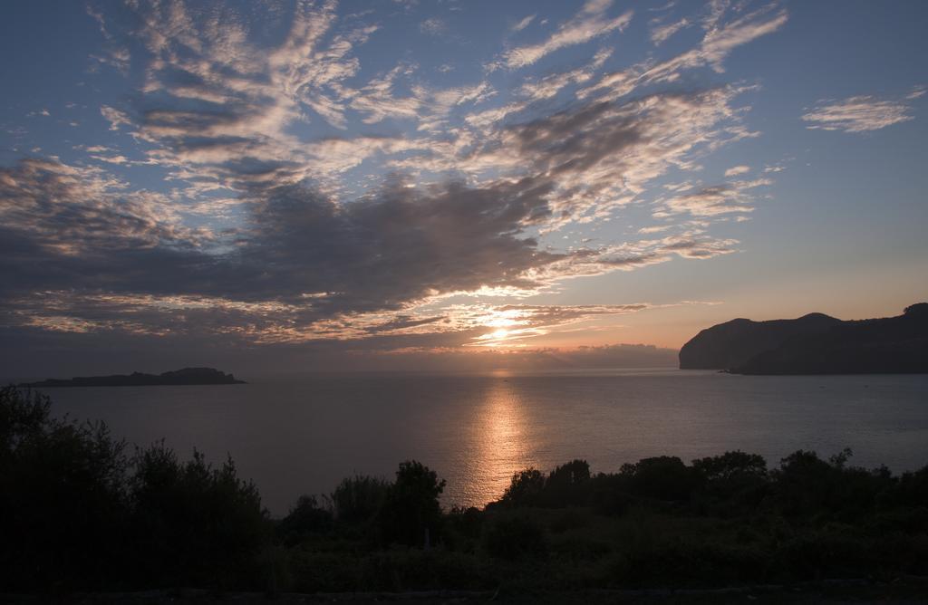 Andra Mari Apartamentu Turistikoak Bermeo Rum bild