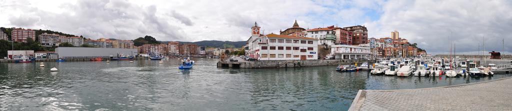 Andra Mari Apartamentu Turistikoak Bermeo Rum bild
