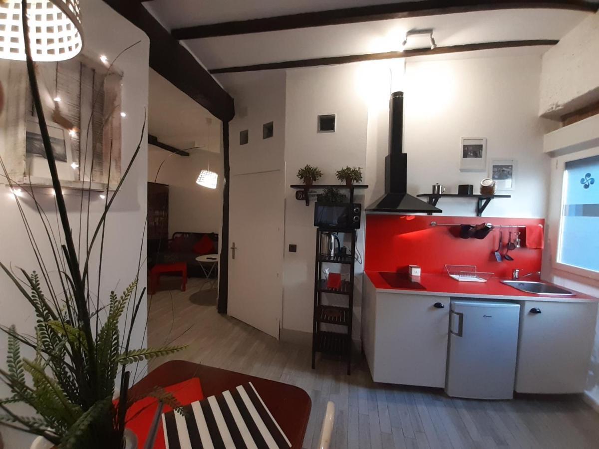 Andra Mari Apartamentu Turistikoak Bermeo Exteriör bild